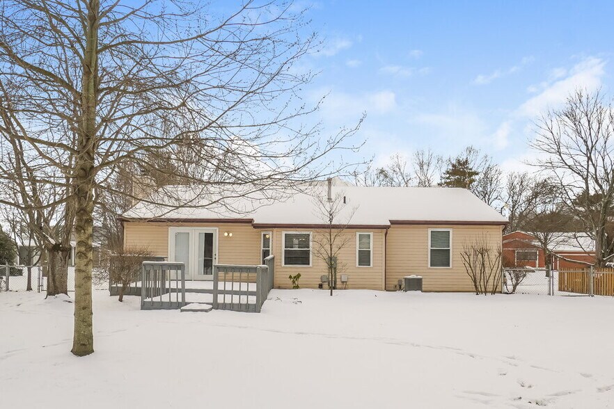 Building Photo - 9770 Merry Ln