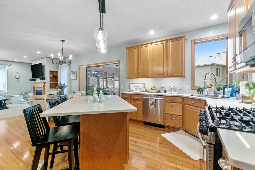 Building Photo - 8633 Carriage Hill Ct