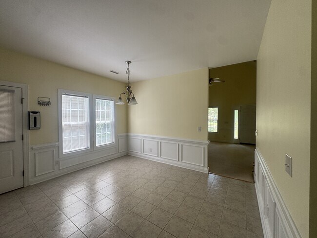 Building Photo - 210 Chadwick Shores Dr