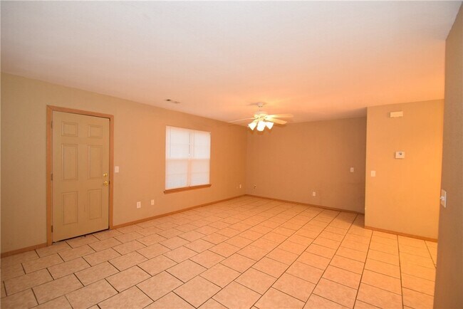 Building Photo - 1154 Homestead Loop