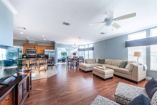 Building Photo - 2 Emden Cir