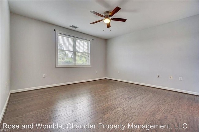Building Photo - 2 br, 2.5 bath House - 301 Brooke Ave #103