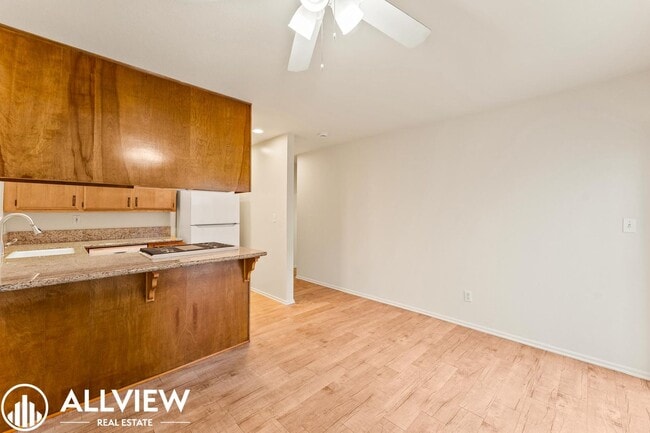 Building Photo - 16731 Bartlett Ln