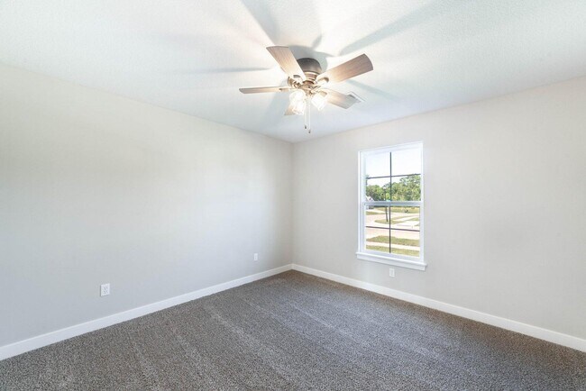Building Photo - 2124 Brengman Dr