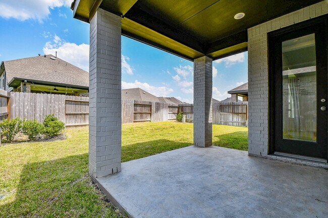 Building Photo - 943 Malibu Shr Ln
