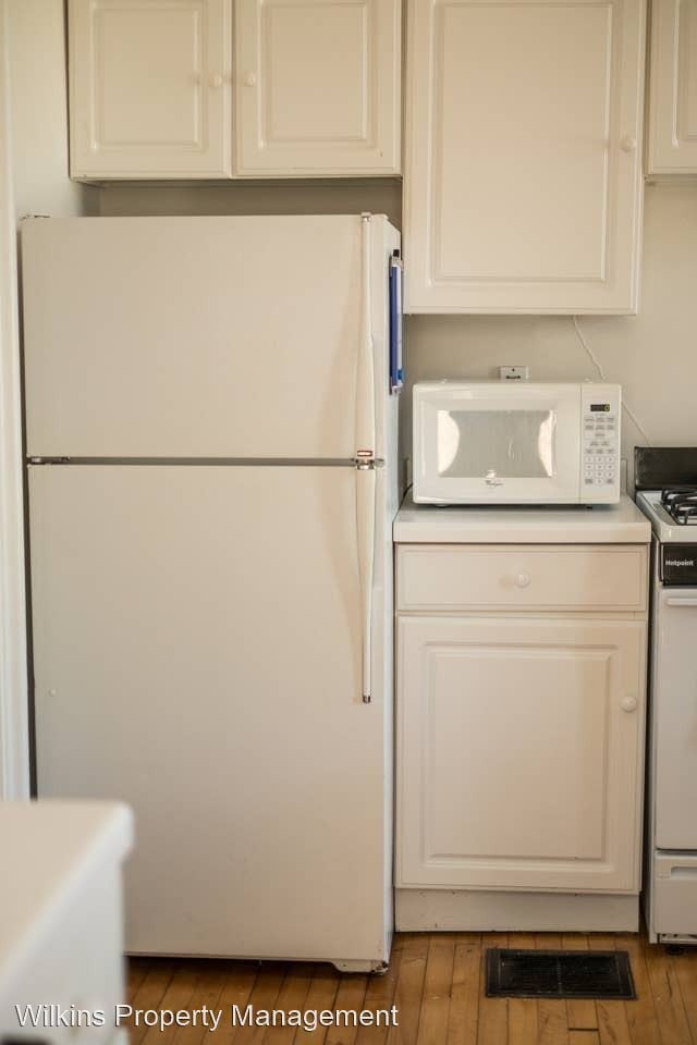 Building Photo - 1309 N Cass St