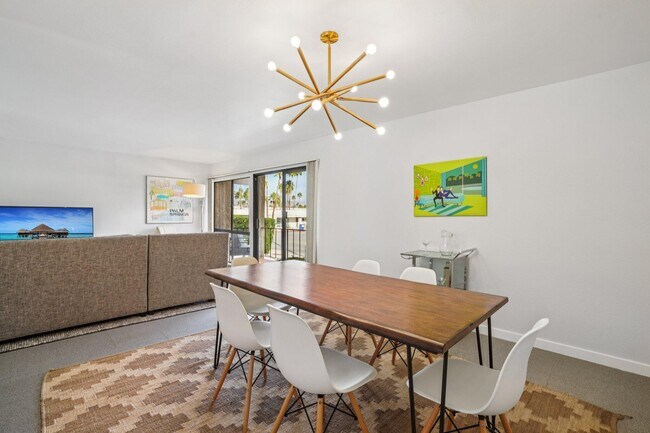 Building Photo - 2727 S Sierra Madre