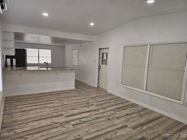 Building Photo - 6890 W Homosassa Trail