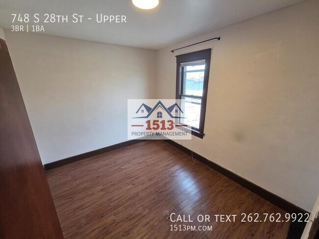 Building Photo - 748 S 28th St