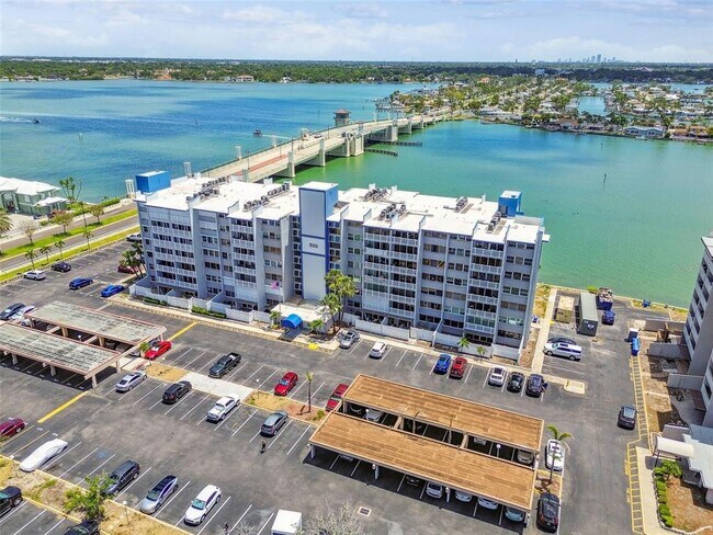 Building Photo - 500 Treasure Island Causeway