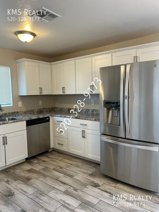 Building Photo - 302 E District St