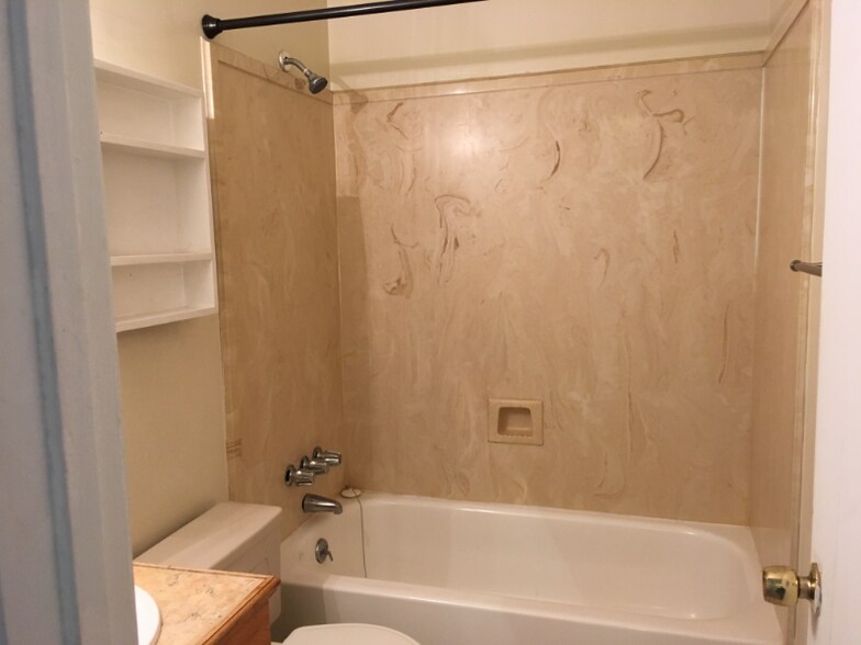 Building Photo - 7108 Thornbriar St