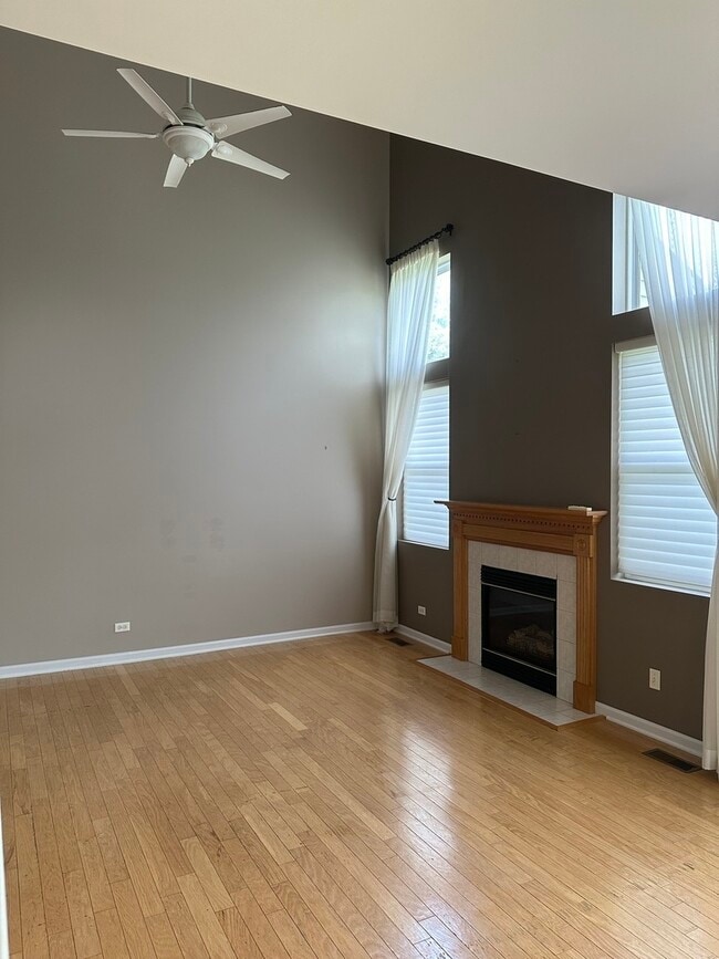 Building Photo - 764 Panorama Ct
