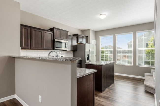 Building Photo - 280 Autumn Ridge Cir