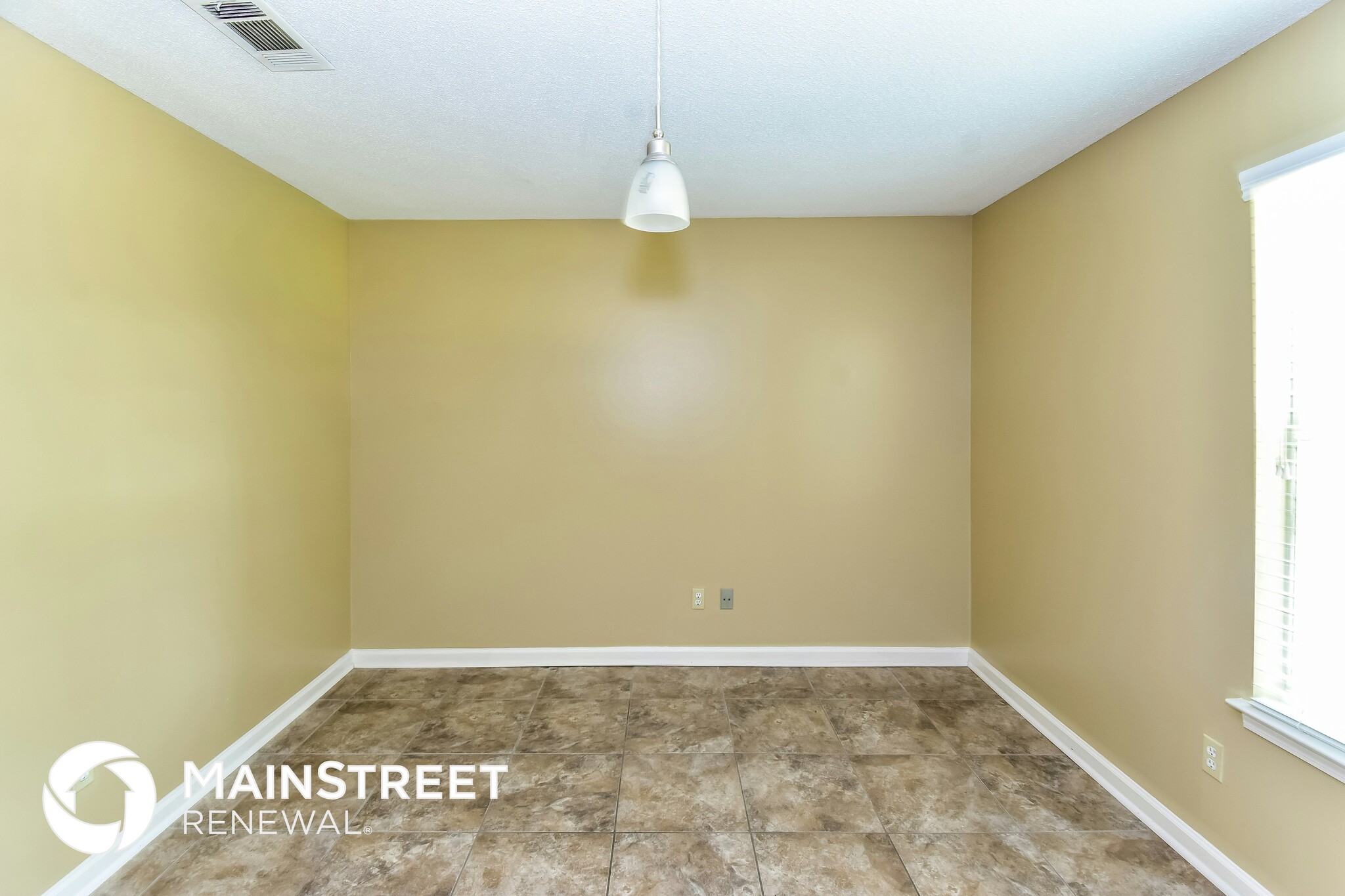 Building Photo - 1677 Ranmar Dr