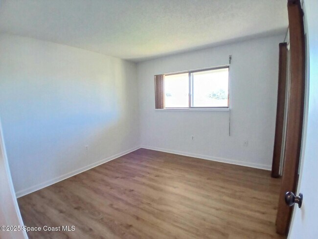 Building Photo - 325 S Banana River Blvd