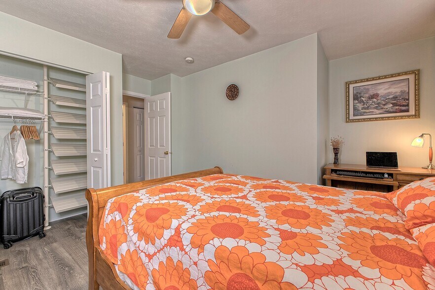 Building Photo - 304 Chanticleer Cir