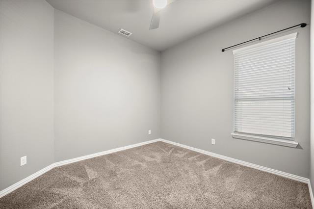 Building Photo - 125 Mineral Point Dr
