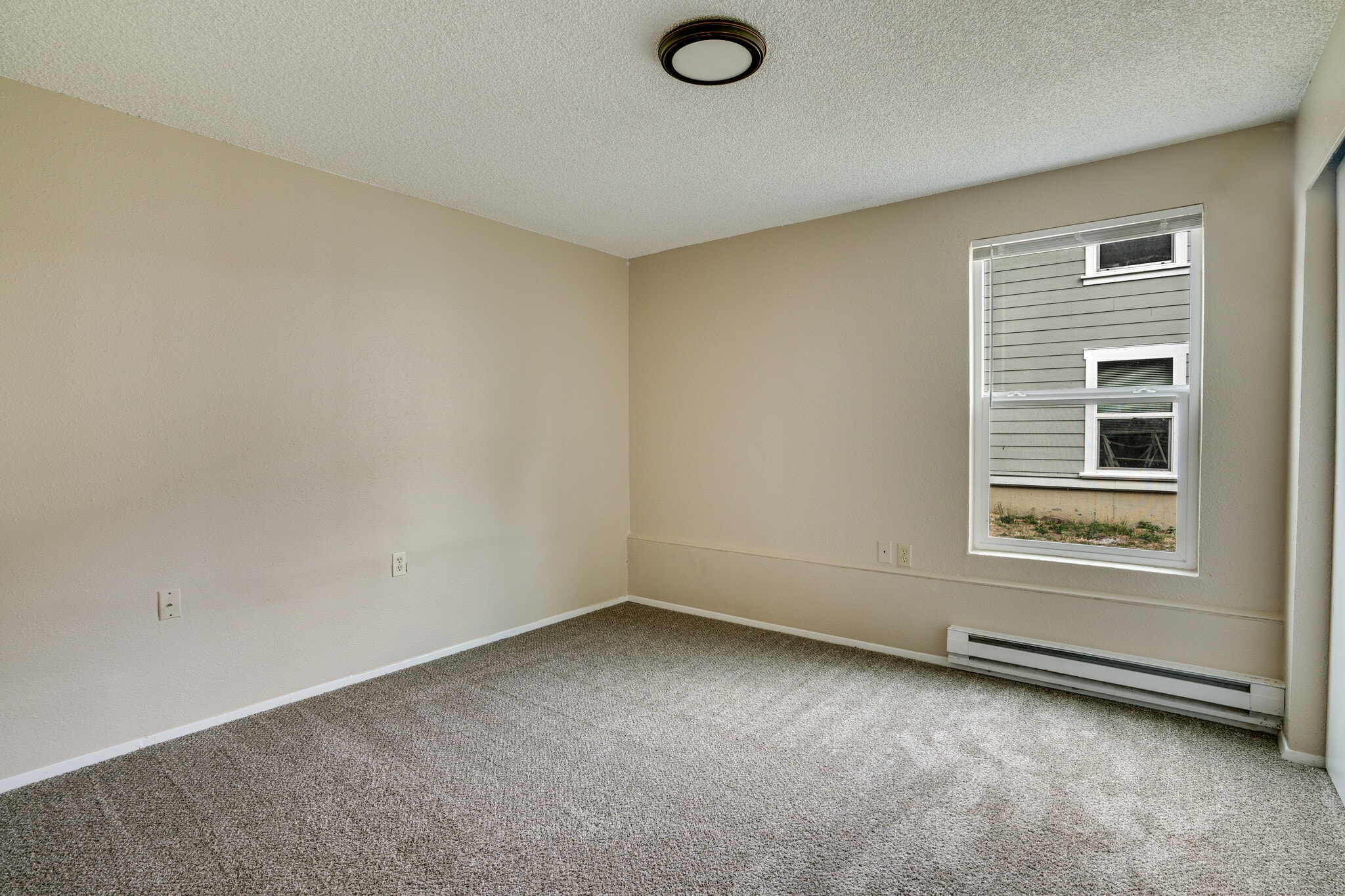 Bedroom - 2410 S I St