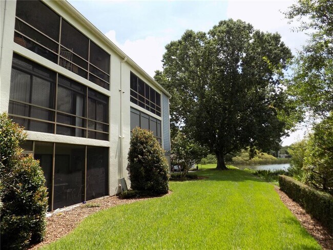 Building Photo - 4101 Fairview Vista Point