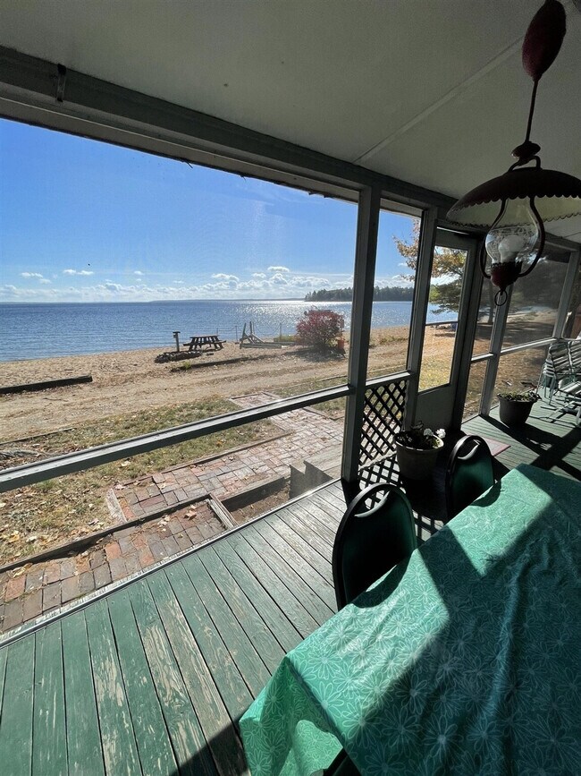 Building Photo - 773 Sebago Rd