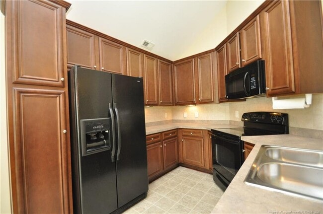 Building Photo - 409 Braxman Ln