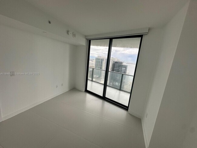 Building Photo - 1300 S Miami Ave