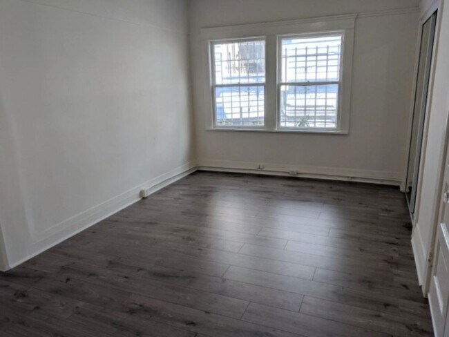 Interior Photo - 26 Westminister Avenue,