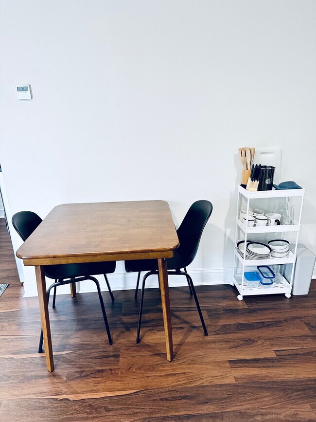 Building Photo - 86 Crest Ln