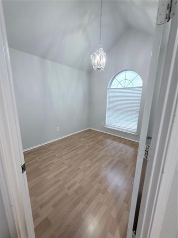 Building Photo - 807 Burr Oak Dr