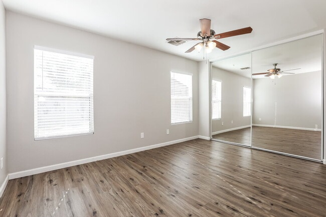 Building Photo - 4665 E Pinto Valley Rd