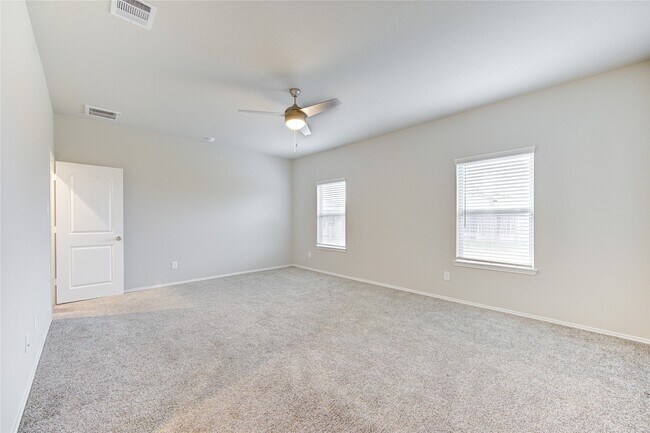Building Photo - 4215 Fornari Ln