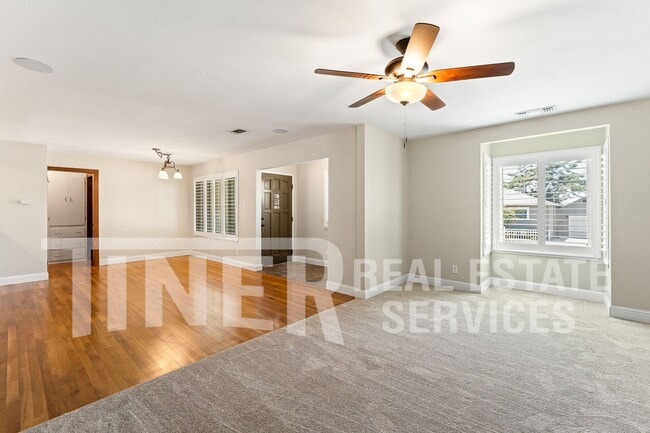 Building Photo - 705 Orange Grove Way
