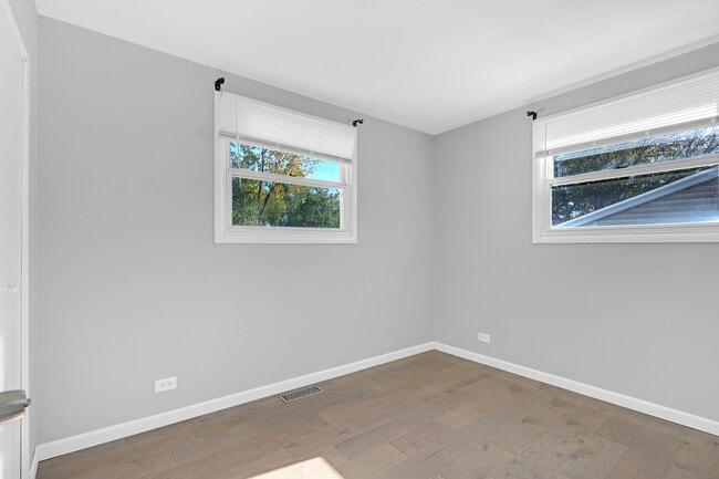 Building Photo - 403 Arrowhead Trail