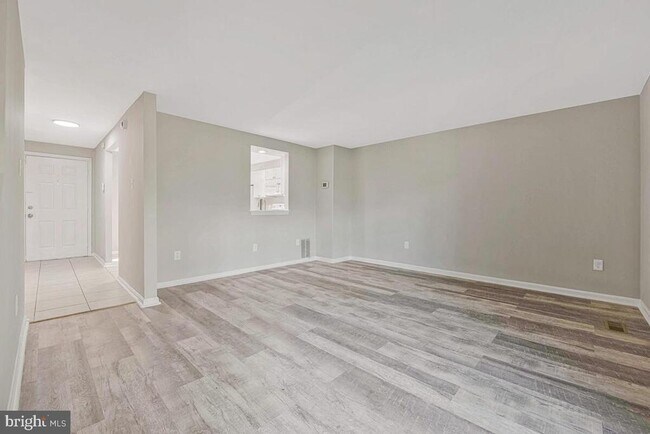 Building Photo - 22 Craftsman Ct