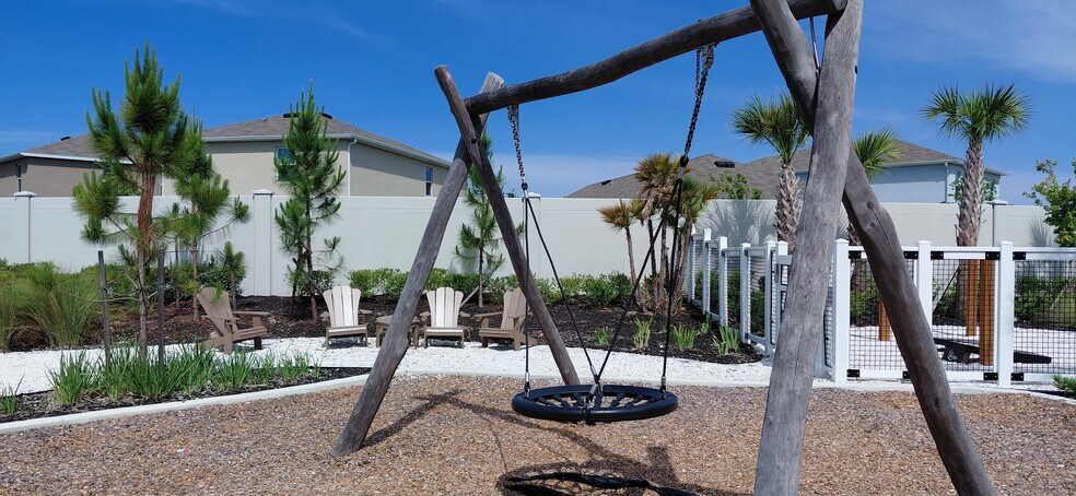 Building Photo - 36171 Sunflower Hill Dr