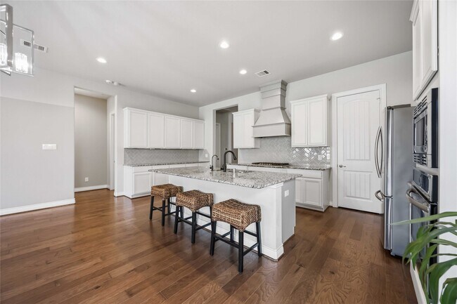 Building Photo - 5238 Pickford Grove Ln
