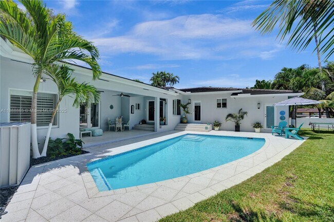 Building Photo - 4705 Granada Blvd