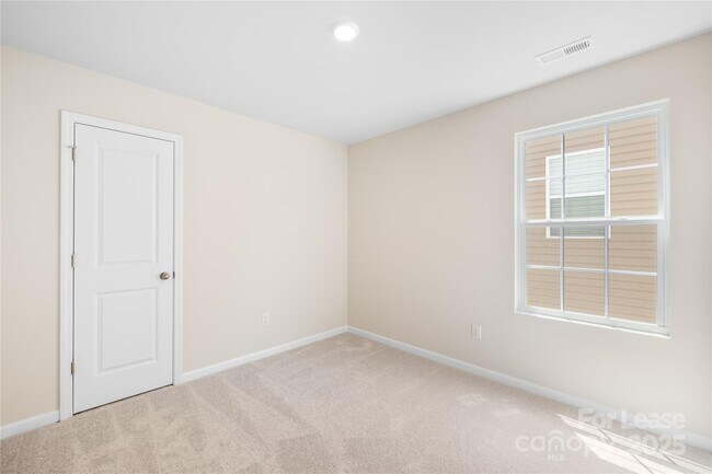 Building Photo - 10132 Chatham Run Ln