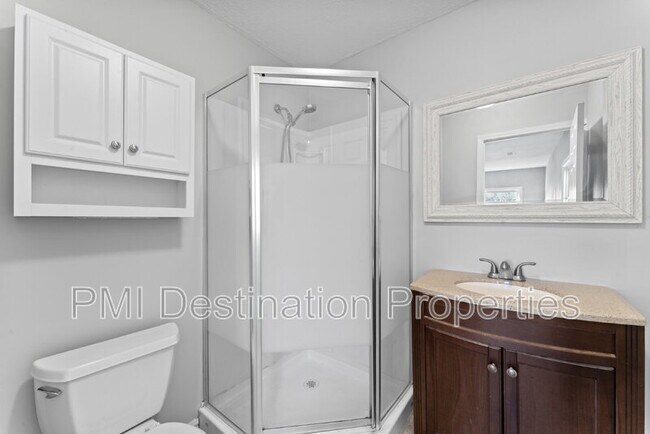 Building Photo - 304 Beech St