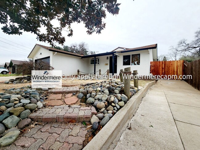 Building Photo - Citrus Heights Gem Available Now!