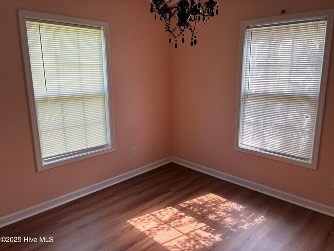 Building Photo - 17 Calabash Dr
