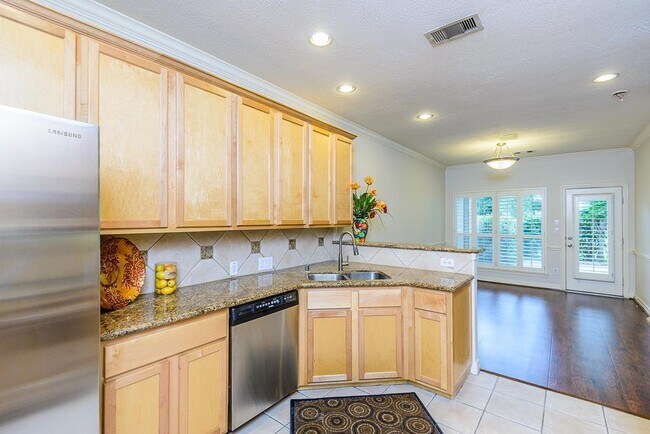 Building Photo - 12330 Timber Hollow