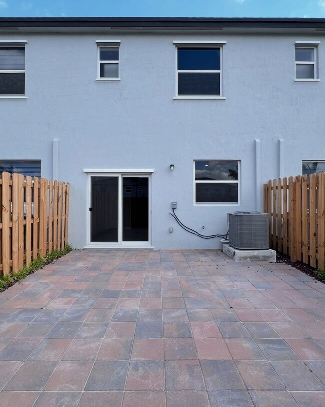 Building Photo - 17956 SW 358th St