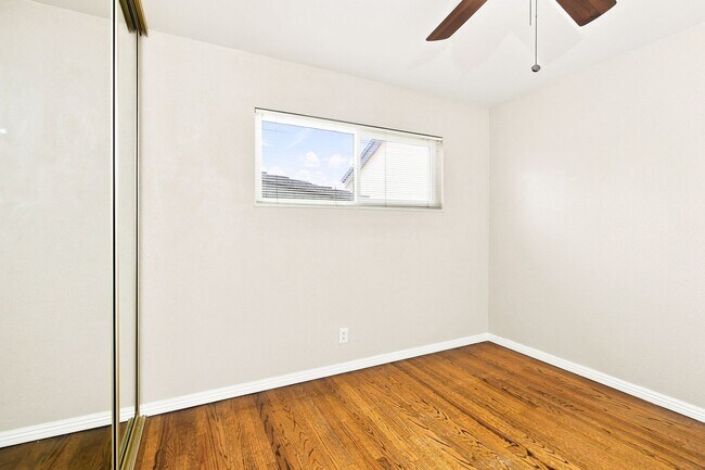 Building Photo - 2779 Cornell Pl