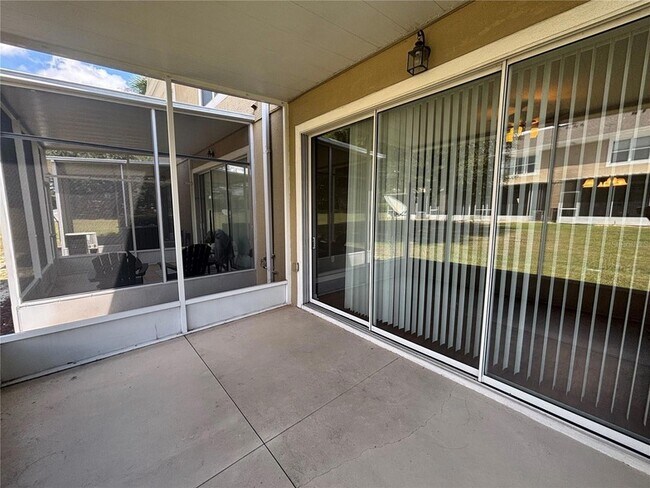 Building Photo - 4135 SW 51st Cir