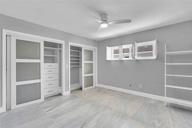 Building Photo - 3944 Doral Dr