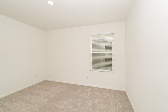 Building Photo - 10726 Red Orchid Dr