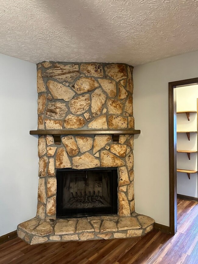 Building Photo - COMING SOON! Lovely 3 BR House in Tates Creek! Garage, Fenced Backyard, Pets Ok