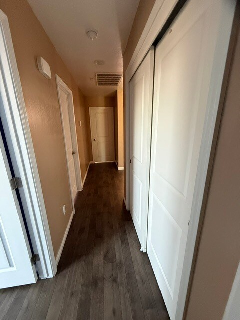 Building Photo - 1037 Honeybell Ct